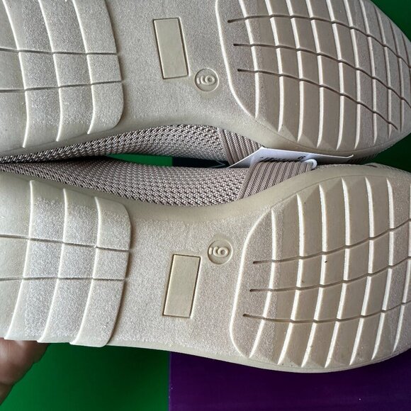 GLORIA VANDERBILT SIZE 9/ DEBBIE/ NATURAL/FLATS LOAFER/ NEW WOMEN'S SHOES - Picture 6 of 10